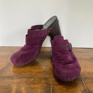 Dansko Sz 40 US 9.5/10 Nadine Purple Suede Clogs